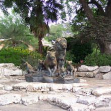 theme park sculpture metal craft bronze lion and tiger statue